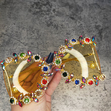 Load image into Gallery viewer, Round Pearl Oversized Diamond Sunglasses For Women Men 2023 Ladies  Blingbling Crystal Brand Designer Sun Glasses Women