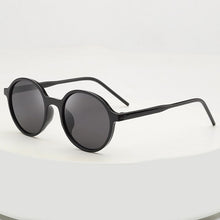 Load image into Gallery viewer, Round Sunglasses for Women/men 2023 Fashionable Summer Casual Vintage Shades Sun Glasses Street Style UV400 Eyewear Protect