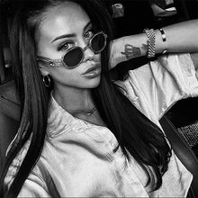 Carica l'immagine nel visualizzatore di Gallery, Round Women Sunglasses Brand Designer Diamond Sunglasses Women 2023 Gothic Steampunk Colorful Rhinestone Shades UV400 Oculos