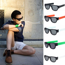 Carica l&#39;immagine nel visualizzatore di Gallery, Bracciale schiaffeggiante da corsa Occhiali da sole da uomo Occhiali da sole pieghevoli schiaffo per donna Polsino per occhiali da uomo Occhiali da sole da guida per esterni 