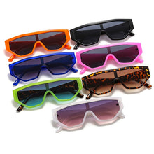 Load image into Gallery viewer, SHAUNA Colorful One Piece Cat Eye Women Sunglasses Retro Gradient Shades UV400 Eyewear Men Jelly Color Sun Glasses