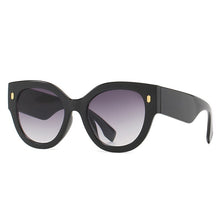 Load image into Gallery viewer, SHAUNA Oversized Round Women Sunglasses Brand Designer Rivets Eyewear Ins Popular Retro Gradient Men Sun Glasses Shades UV400