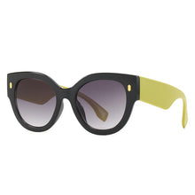 Load image into Gallery viewer, SHAUNA Oversized Round Women Sunglasses Brand Designer Rivets Eyewear Ins Popular Retro Gradient Men Sun Glasses Shades UV400
