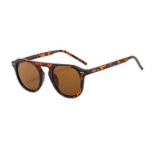 Load image into Gallery viewer, SHAUNA Rivets Retro Jelly Frame Round Sunglasses UV400