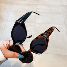 Carica l'immagine nel visualizzatore di Gallery, SO&amp;EI Irregular Cat Eye Sunglasses Women Vintage Oval Blue Tea Eyewear Men Shades UV400 Sun Glasses