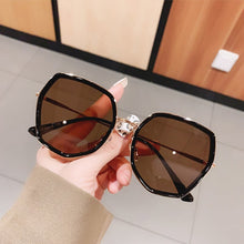 Load image into Gallery viewer, SO&amp;EI Polygon Gradient Women Sunglasses Vintage Irregular Big Frame Eyewear Trending Ladies Shades Pink Sun Glasses