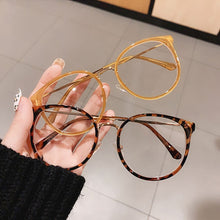 Load image into Gallery viewer, SO&amp;EI  Round Women Glasses Frame Vintage Clear Lens Eyewear Men Optical Leopard Green Eyeglasses Frame