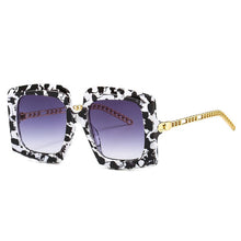 Carica l&#39;immagine nel visualizzatore di Gallery, SO&amp;EI Occhiali da sole con catena in metallo retrò da donna Designer di marca Occhiali da vista quadrati sfumati Occhiali da sole a righe di tendenza 