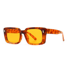 Carica l&#39;immagine nel visualizzatore di Gallery, SO&amp;EI Retro Rectangle Sunglasses Women Rivets Jelly Color Eyewear Men Square Leopard Yellow Sun Glasses Shades UV400