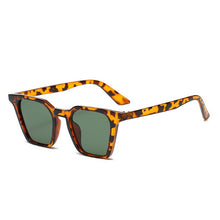 Carica l&#39;immagine nel visualizzatore di Gallery, SO&amp;EI Retro Square Candy Color Occhiali da sole da donna Blu Verde Shades UV400 Men Cat Eye Occhiali da sole Leopard Gradient Eyewear 