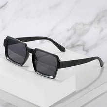 Carica l&#39;immagine nel visualizzatore di Gallery, SO&amp;EI Retro Square Gradient Sunglasses Women Champagne Yellow Shades UV400 Men Trending Sun Glasses