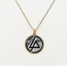 Carica l&#39;immagine nel visualizzatore di Gallery, Accessori moda Logo americano dei Linkin Park Collana Linkin Park Gioielli Cupola di vetro Collane e pendenti Abbigliamento da uomo 