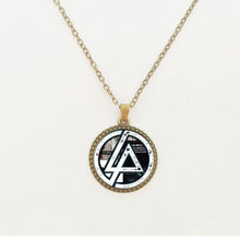 Carica l&#39;immagine nel visualizzatore di Gallery, Accessori moda Logo americano dei Linkin Park Collana Linkin Park Gioielli Cupola di vetro Collane e pendenti Abbigliamento da uomo 