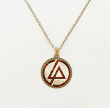 Carica l&#39;immagine nel visualizzatore di Gallery, Accessori moda Logo americano dei Linkin Park Collana Linkin Park Gioielli Cupola di vetro Collane e pendenti Abbigliamento da uomo 