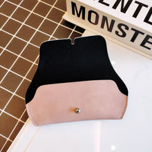 Load image into Gallery viewer, Sen Maries PU Leather Sunglasses Pouch Bag Eyeglasses Case Women Men Support Customized Logo Portable Glasses Cover Bags Box