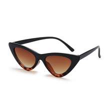 Carica l'immagine nel visualizzatore di Gallery, Sexy Cat Eye Retro Sunglasses Small Triangle Sunglasses Female Shades Ladies Trending Streetwear Eyewear UV400 Eyewear