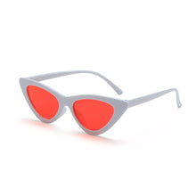Carica l'immagine nel visualizzatore di Gallery, Sexy Cat Eye Retro Sunglasses Small Triangle Sunglasses Female Shades Ladies Trending Streetwear Eyewear UV400 Eyewear