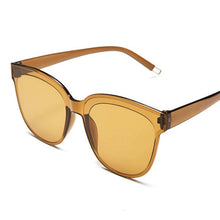 Load image into Gallery viewer, Sexy Cat Eye Sunglasses Women Brand Designer Small Triangle Vintage Sun Glasses Female Retro Cateye Eyewear Pink