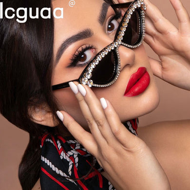 Sexy Female Cat Eyes Diamond Decro Shades 2023 Music Festival Designer Small Bling Crystal Dazzling Sunglasses