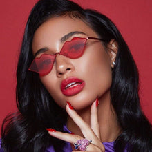 Carica l'immagine nel visualizzatore di Gallery, Occhiali da sole sexy con labbra rosse Occhiali da sole vintage hippie femminili per donne Festival Rave Party Occhiali da sole Occhiali da donna 