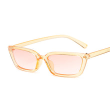Carica l'immagine nel visualizzatore di Gallery, Occhiali da sole Cat Eye piccoli da donna Occhiali da sole vintage a specchio in plastica retrò neri Occhiali da sole femminili Oculos De Sol Feminino 