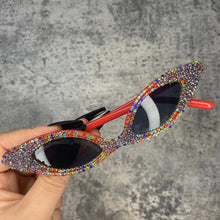 Carica l'immagine nel visualizzatore di Gallery, Small Cat Eye Sunglasses Women Crystal Cooling Sunglasses  Rhinestone Cute Sexy Cat's Glasses For Ladies Vintage Shades
