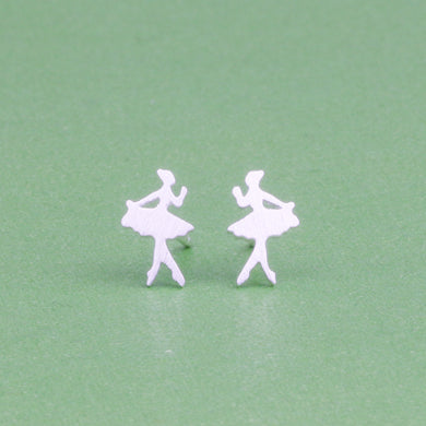 Piccolo orecchino per ragazze Argento carino coreano Orecchini con perno per donne Bambini Aretes De Mujer Modernos 2018 Gioielli semplici e minimalisti 