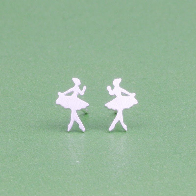Small Earing for Girls Silver Cute Korean Earrings Stud for Women Kids Aretes De Mujer Modernos 2018 Simple Minimalist Jewelry