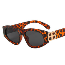 Load image into Gallery viewer, Small Frame European and American Ins Cat Eye Retro Sunglasses Ladies Personality bb Sunglasses Glasses Trend Cat&#39;s Eye
