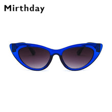 Load image into Gallery viewer, Small Frame Transparent Sunglasses Men Women 2023 Clear Blue Cat Eye Sunglasses Vintage Shades ocolos de sol para mulheres
