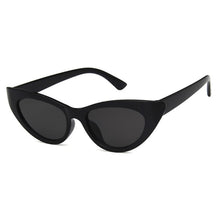 Load image into Gallery viewer, Small Frame Transparent Sunglasses Men Women 2023 Clear Blue Cat Eye Sunglasses Vintage Shades ocolos de sol para mulheres