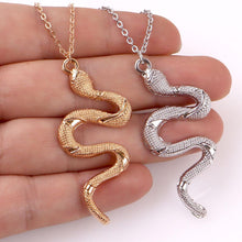Carica l&#39;immagine nel visualizzatore di Gallery, Snake Necklace For Women New Animal Snake Dangle Pendant Necklace Minimalist Style Trendy Female Birthday Jewelry Bijoux Gift