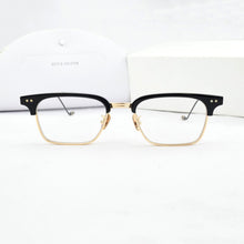 Carica l&#39;immagine nel visualizzatore di Gallery, Square 2023 Korean brand design Eyeglasses frames HAVANA Women Men titanium Eyewear Frames For Reading Myopia Prescription lens