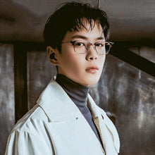 Carica l&#39;immagine nel visualizzatore di Gallery, Square 2023 Korean brand design Eyeglasses frames HAVANA Women Men titanium Eyewear Frames For Reading Myopia Prescription lens
