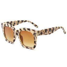 Load image into Gallery viewer, Square Glasses Frames Women Sunglasses Plastic Rivets Clear Prescription Eyewear  Brand Designer Glasses Men Frame