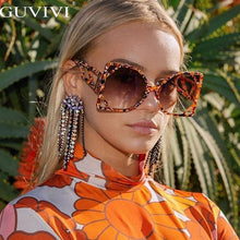 Load image into Gallery viewer, Square Oversized Sunglasses Women 2023 Steampunk Vintage Sunglasses Retro Sunglasses Men Gradient Eyewear Punk Ladies