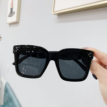 Load image into Gallery viewer, Square Retro Women Sunglasses Brand Designer Female Gradient Sun Glasses Vintage Black Ladies Shades Oculos De Sol