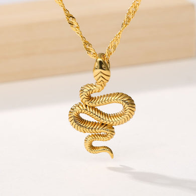 Stainless Steele Snake Necklace 2020 Cute Animal Snake Pendant Necklace For Women Temperament Snake Pendant Necklace Jewelry
