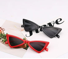 Load image into Gallery viewer, Star Celebrity Style Retro Cat's Eye Sun Glasses Europe and America Bow Triangular Sun Glasses
