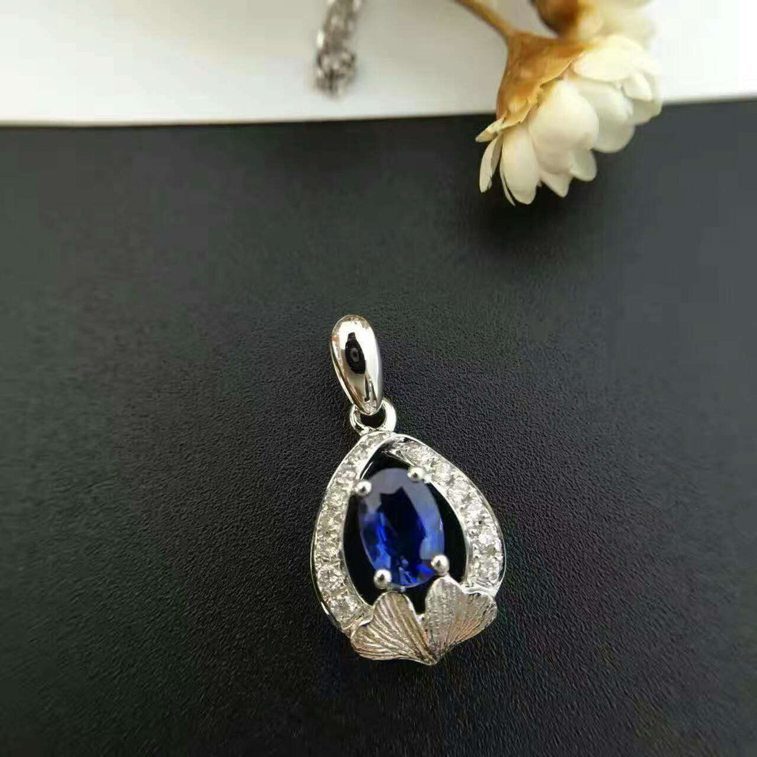 18K White Gold 0.1carat Diamond Encrusted Sri L 0.85carat Sapphire Pendant Necklace with Chain for Women Certified