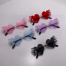 Load image into Gallery viewer, Steampunk Heart Sunglasses Women Handmade Pearl Sun Glasses UV400 Punk Rimless Flame Ladies Eyewear Gafas De Sol