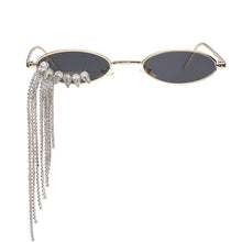 Carica l&#39;immagine nel visualizzatore di Gallery, Steampunk Oval Sunglasses Women Shiny Diamond Tassel Sun Glasses  Crystal Ladies Eyewear Metal Frame Punk Sun Glasses