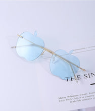 Carica l&#39;immagine nel visualizzatore di Gallery, Steampunk Rimless Sunglasses Women Men Punk Oversized Sun Glasses Apple Shaped Goggle Shades UV400 Female  Eyewear Gafas De Sol