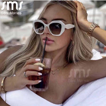 Carica l&#39;immagine nel visualizzatore di Gallery, Steampunk Sunglasses Women Geometry Oversized Sun Glasses Men Punk Big Frame Shades Eyewear Goggle Shades UV400 Ladies Eyewear