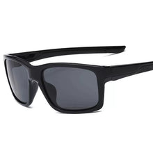 Carica l&#39;immagine nel visualizzatore di Gallery, Occhiali da sole da uomo alla moda Occhiali quadrati UV Occhiali da sole scuri Occhiali protettivi Occhiali da vista Outdoor Street Travel Party Regalo di Natale