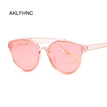 Carica l'immagine nel visualizzatore di Gallery, Summer Cat Eye Sunglasses Women Brand Designer Transparent Shades Sun Glasses Cool Color UV400 Oculos De Sol Gafas