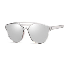 Carica l'immagine nel visualizzatore di Gallery, Summer Cat Eye Sunglasses Women Brand Designer Transparent Shades Sun Glasses Cool Color UV400 Oculos De Sol Gafas