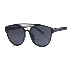 Carica l'immagine nel visualizzatore di Gallery, Summer Cat Eye Sunglasses Women Brand Designer Transparent Shades Sun Glasses Cool Color UV400 Oculos De Sol Gafas