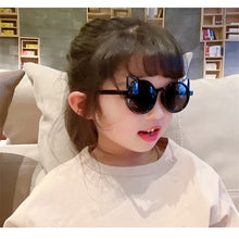Carica l'immagine nel visualizzatore di Gallery, Summer Girl Boys Cute Sunglasse Animal Cartoon Flower Wings Outdoor Children Lovely Vintage Sunglasses Protection Classic Kids