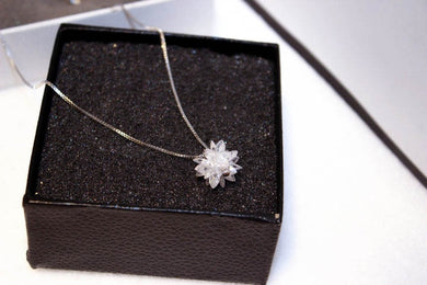 Summer new temperament silver snowflake crystal top classic short chain necklace female clavicle